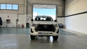 Toyota Hilux 2.4 150cv GX Doble Cabina5 plazas 4x4 2024 (7223-MTY) Toyota Hilux 2.4 150cv GX Doble Cabina5 plazas 4x4 2024 (7223-MTY)